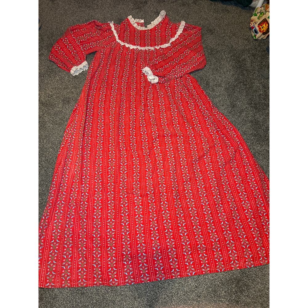 Vintage made USA Lanz of Salzburg Waltz Length Red Stripe Flannel Nightgown Sz P